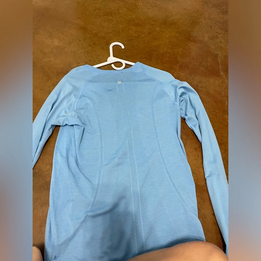 Lululemon Swiftly Long Sleeve - Picture 3 of 3